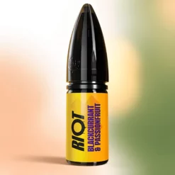 Cassis et Fruit de la Passion par Riot X – Sels 10 ml 50/50